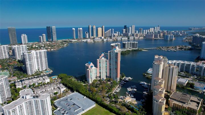 Property Photo:  3340 NE 190th St 1004  FL 33180 