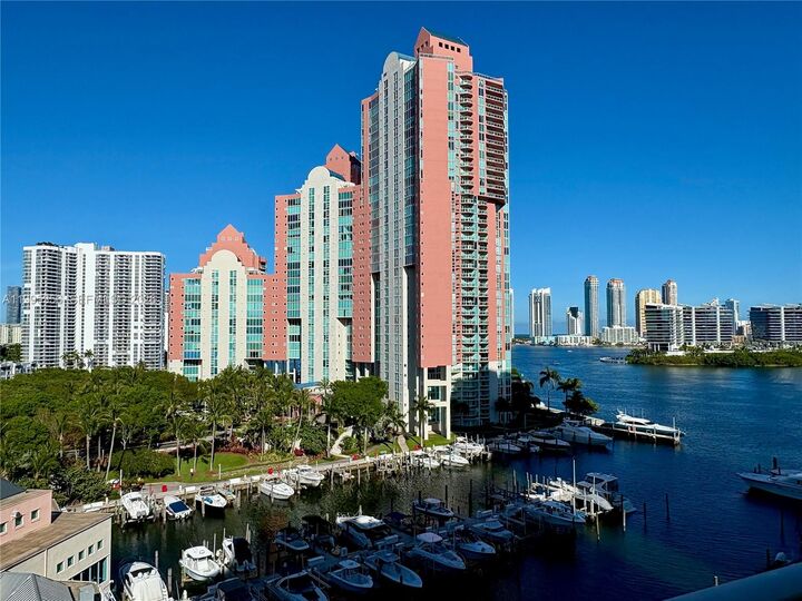 Property Photo:  3340 NE 190th St 1004  FL 33180 