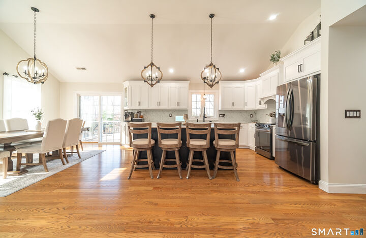 Property Photo:  69 Cronin Street  CT 06010 