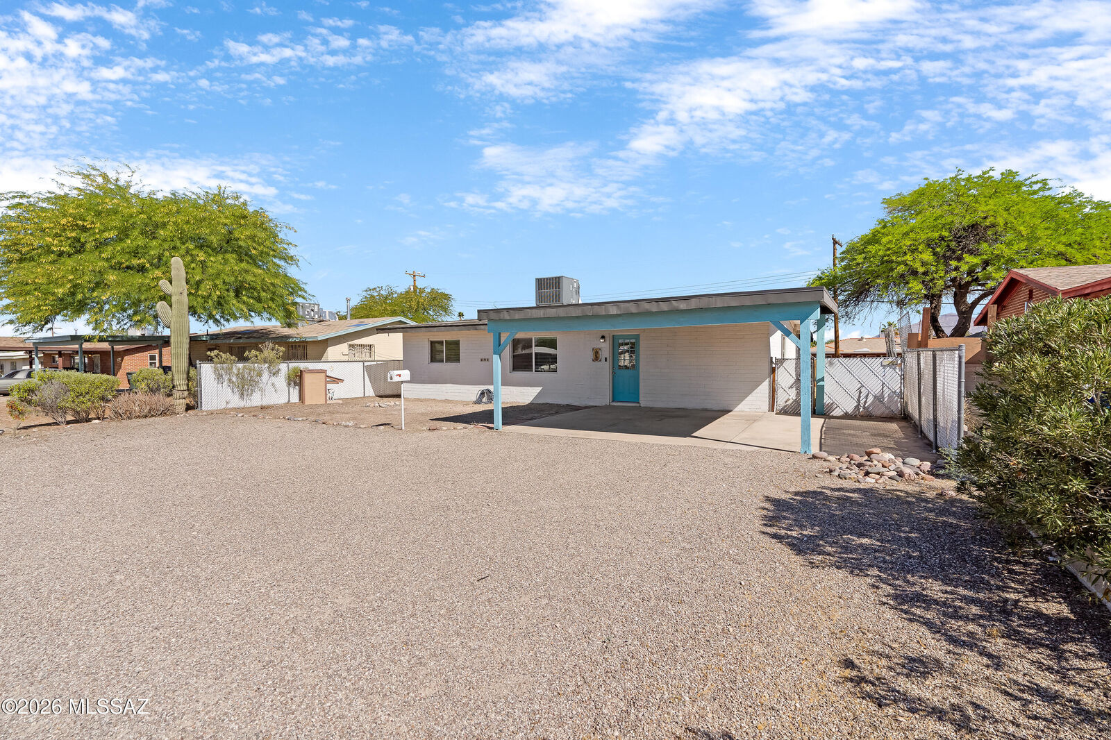 Property Photo:  843 E Alturas Street  AZ 85719 