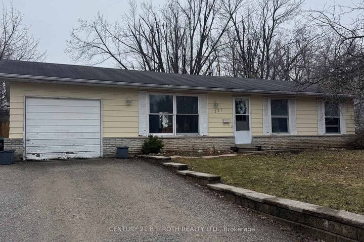 Property Photo:  227 Pine Drive  ON L4N 4H6 