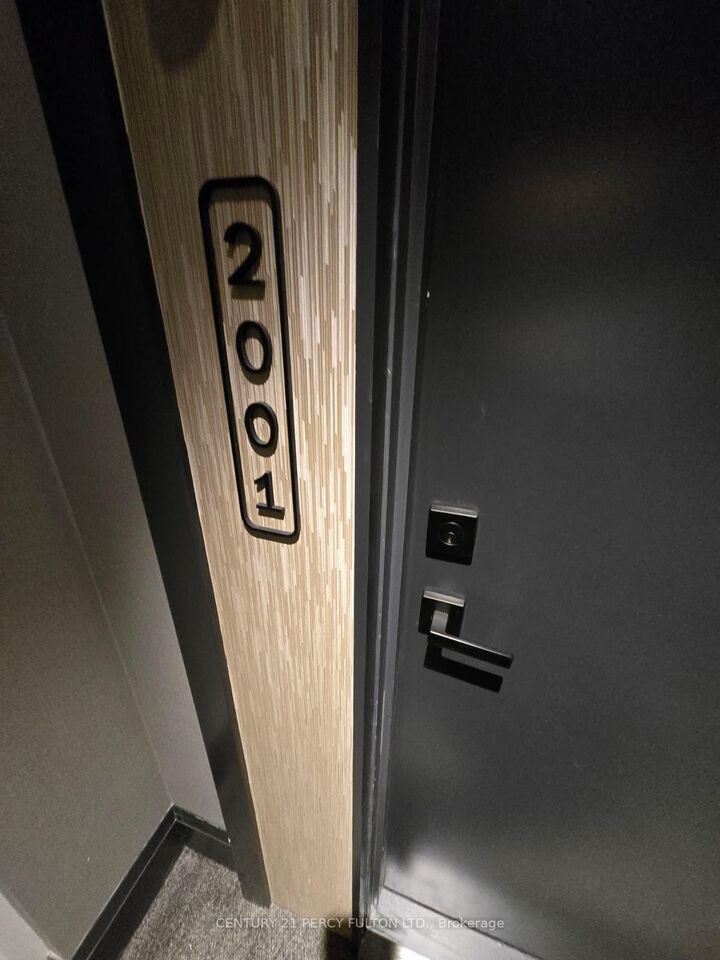 Property Photo: 36 Olive Avenue 2001 ON M2N 0M4