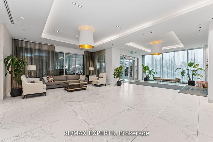 Property Photo: 1926 Lake Shore Boulevard W 2512 ON M6S 1A1