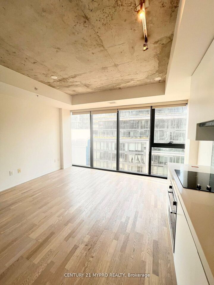 Property Photo:  629 King Street W 623  ON M5V 0G9 