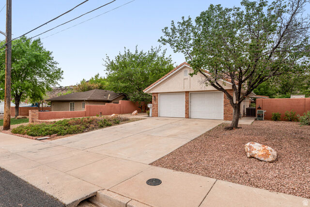 Property Photo: 269 N 400 St W UT 84770