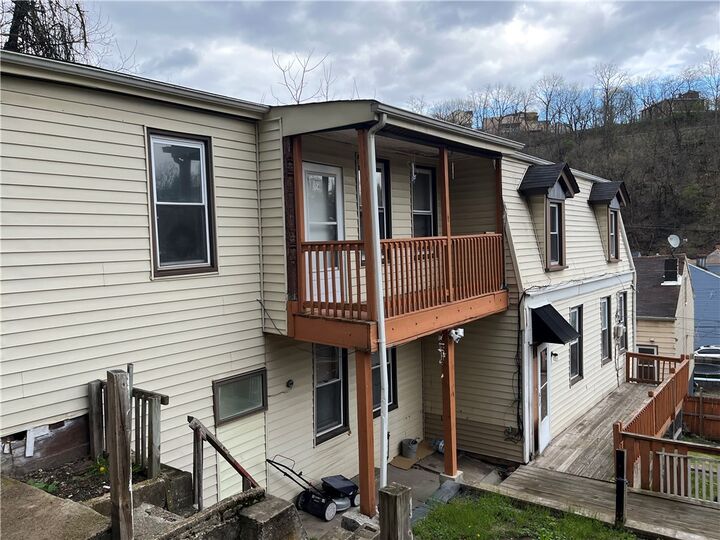 Property Photo:  1700 Haug St  PA 15212 