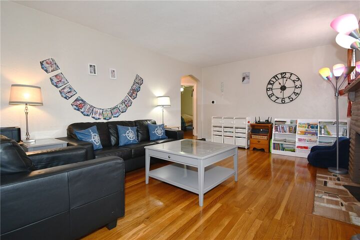 Property Photo:  5985 Murdock Avenue  PA 15102 