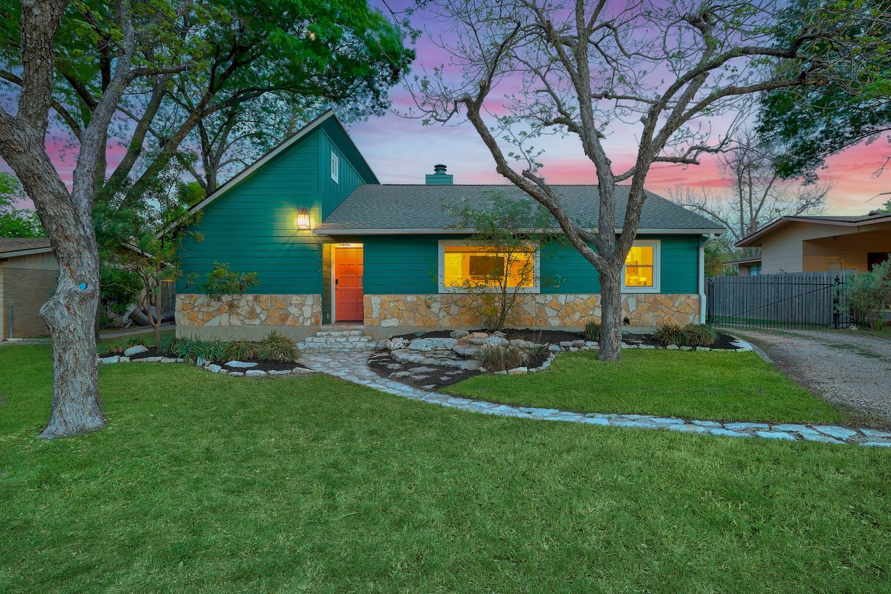 Property Photo:  6903 Ardath Street  TX 78757 