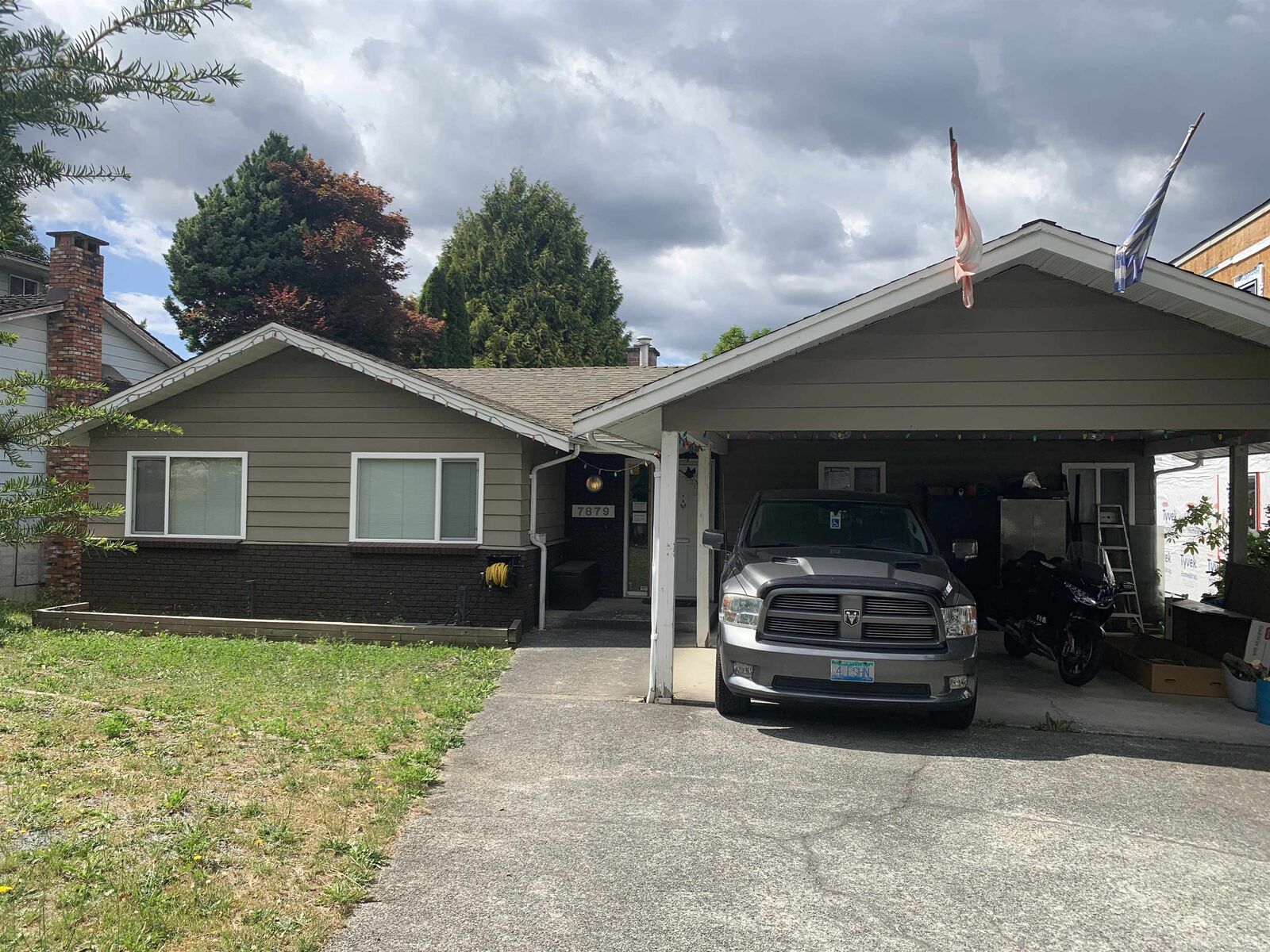 Property Photo: 7879 Welsley Drive BC V5E 3X4