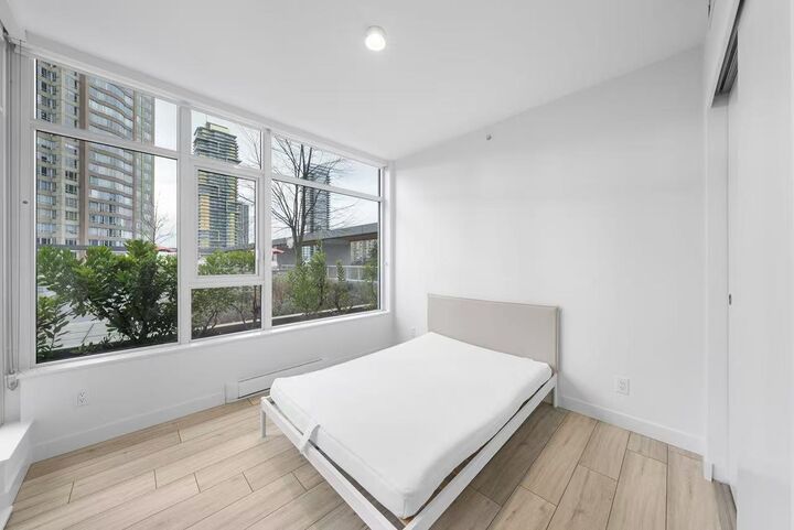 Property Photo:  6080 McKey Ave The 4th Floor  BC V5H 0J4 