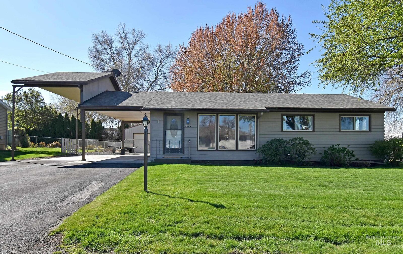 Property Photo:  1032 Alder Drive  ID 83501 