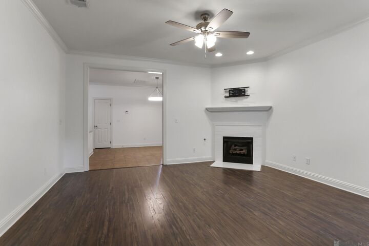 Property Photo:  809 Summer Breeze Dr #1202  LA 70810 