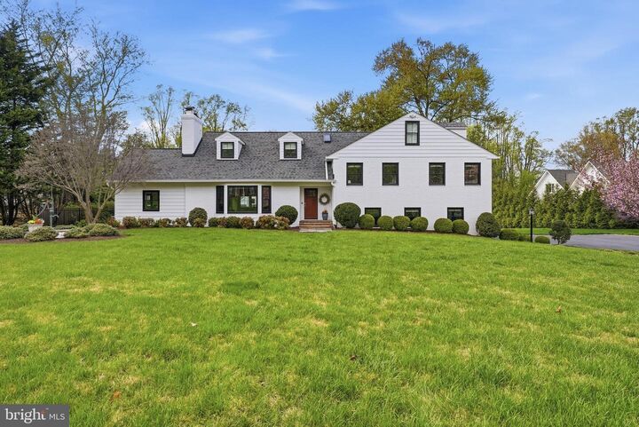 Property Photo:  10712 Lockland Road  MD 20854 