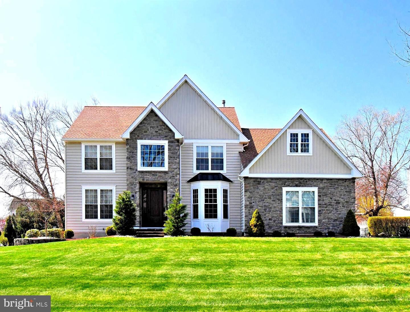 Property Photo:  615 Glen Meadow Road  PA 18954 