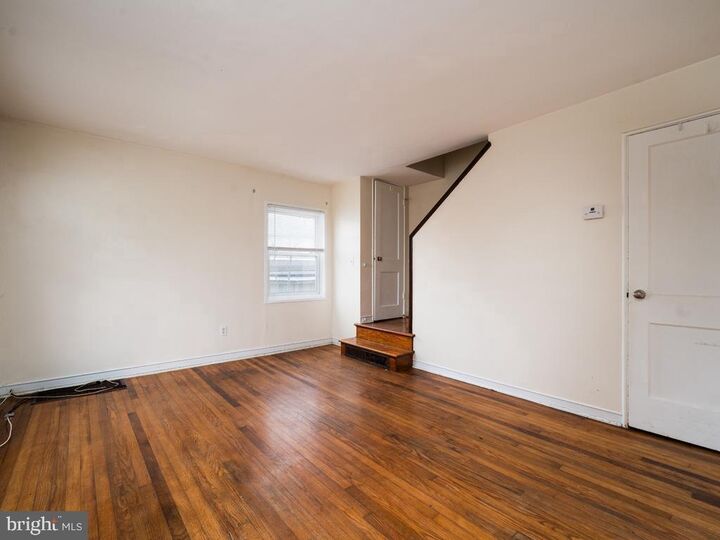 Property Photo:  1017 S Edison Street S  VA 22204 