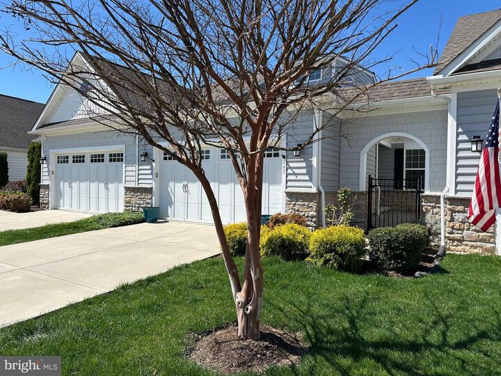 Property Photo: 845 Moorings Circle 138 MD 21666