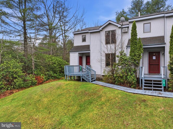 Property Photo: 20 Gregory Place PA 18624