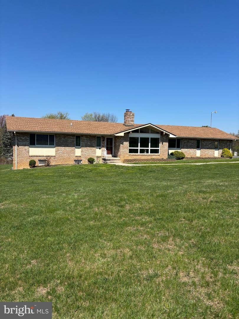 Property Photo:  5 Sunset Drive  PA 17331 