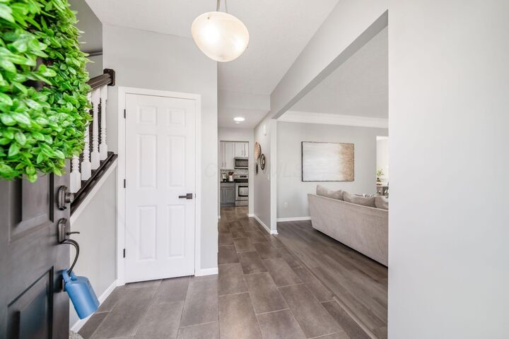 Property Photo:  7241 Normanton Drive  OH 43054 