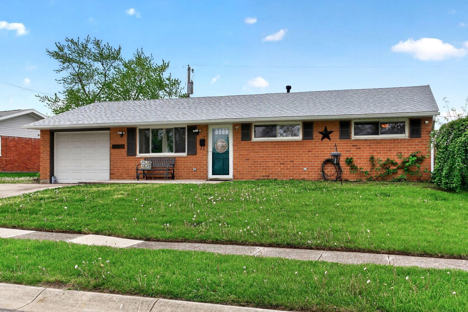 Property Photo:  6657 Helwig Drive  OH 45424 