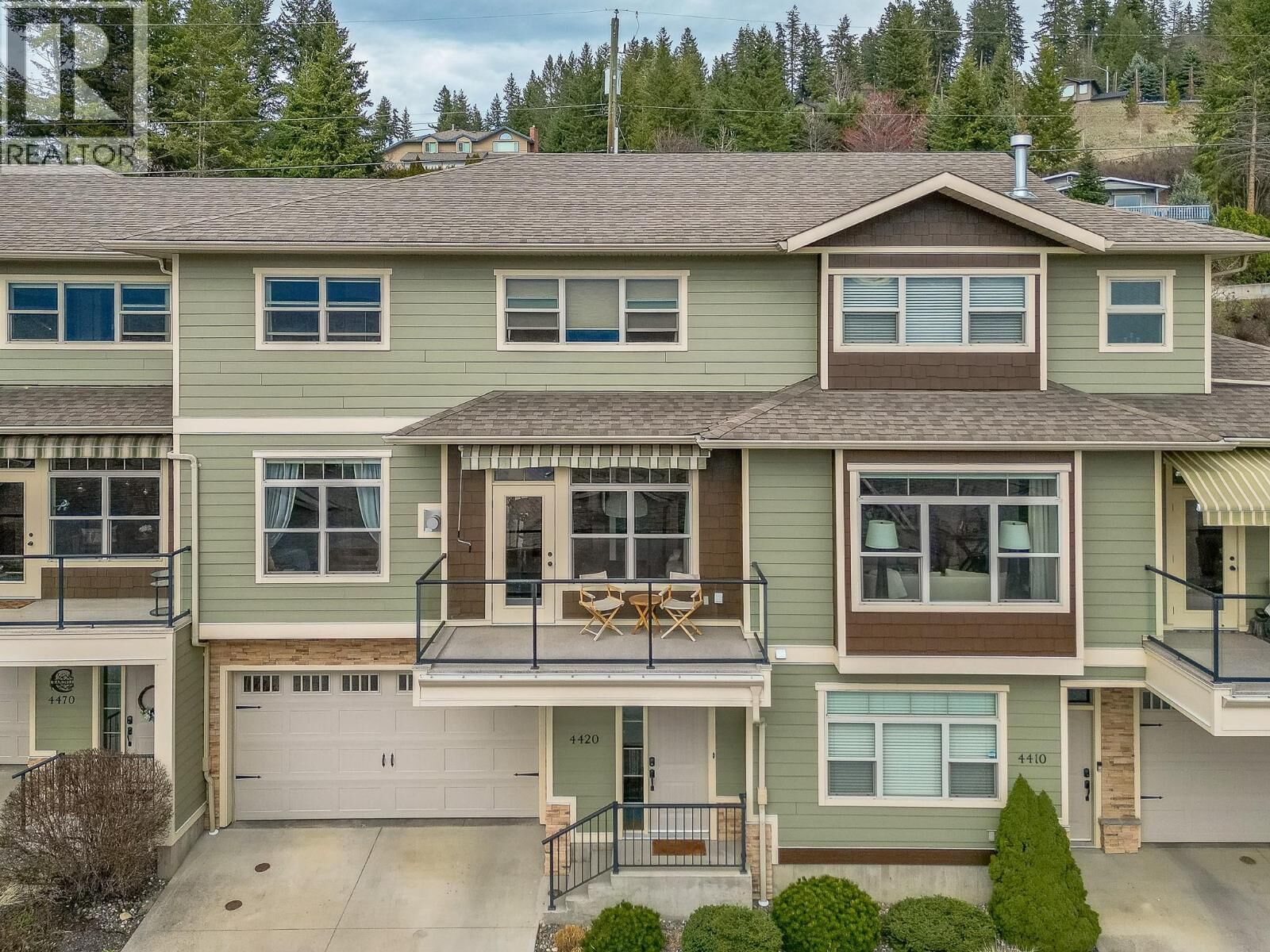 Property Photo:  4420 14 Street Northeast  BC V1E 1P9 