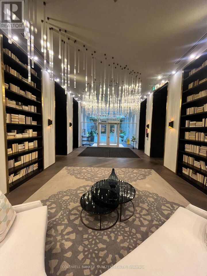 Property Photo:  428 South Sparks Street 1501  ON K1R 0B3 