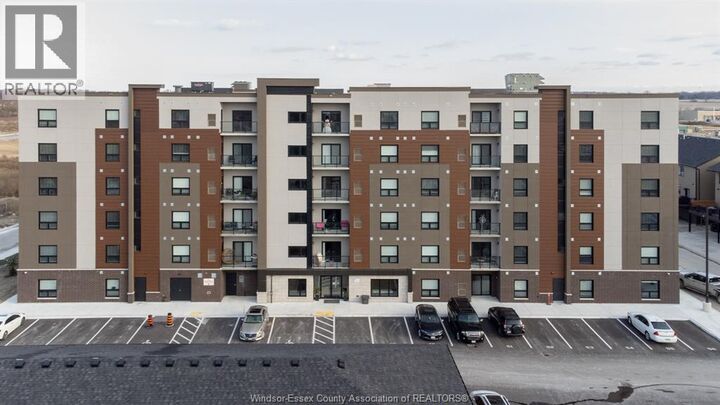 Property Photo:  716 Brownstone 606  ON N9K 0C3 