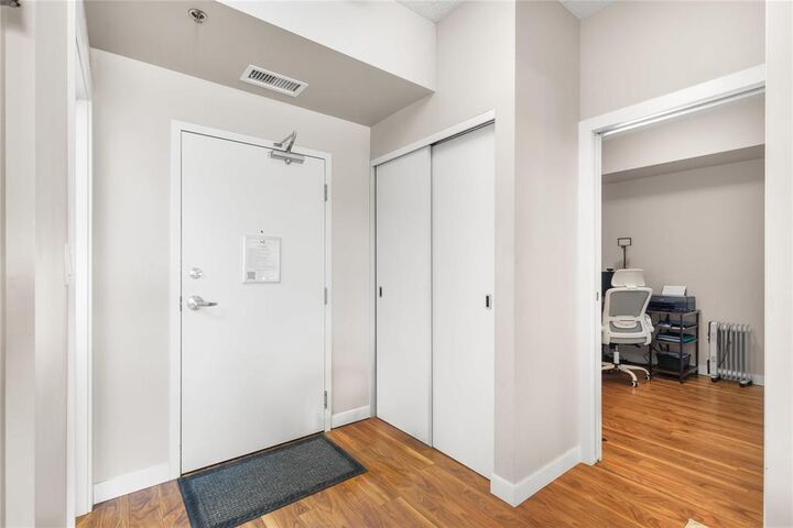 Photo de la propriété:  70 Barnes Street  MB R3T 2H9 