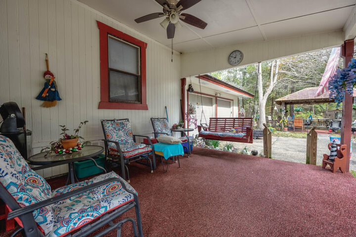 Property Photo: 248 Bunny Lane FL 32439