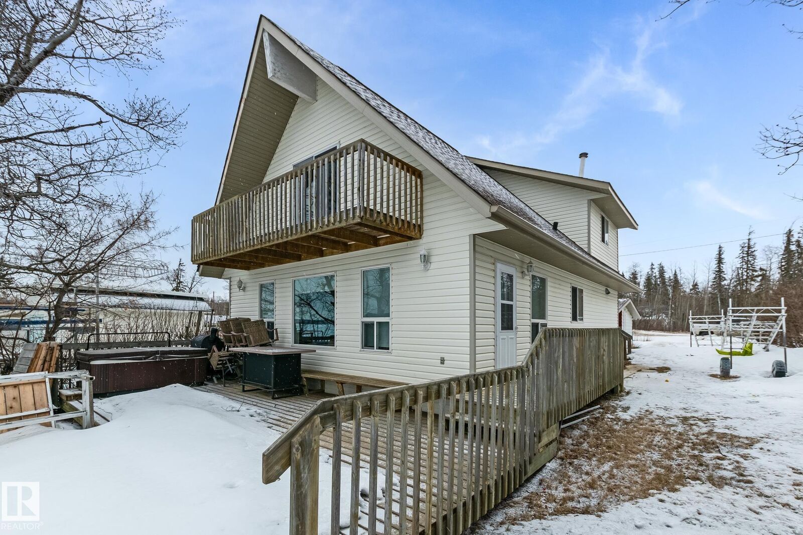 Property Photo:  214 Bonnyville Beach Drive  AB T9N 2J6 