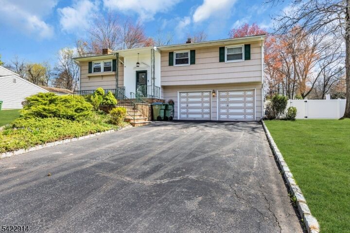 Property Photo:  33 Mary Ellen Dr  NJ 08820 