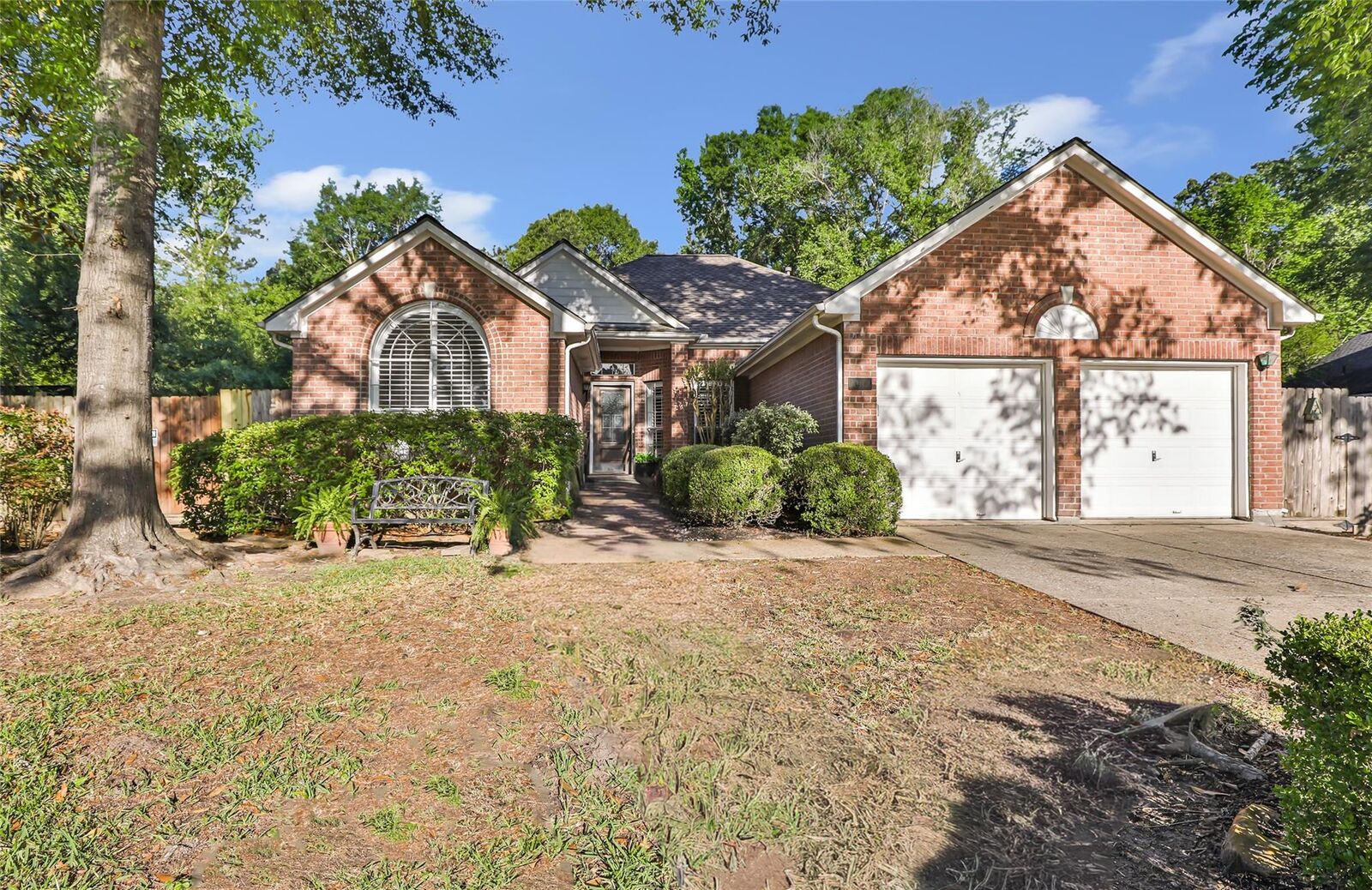 Property Photo:  1014 N Rivershire Drive  TX 77304 