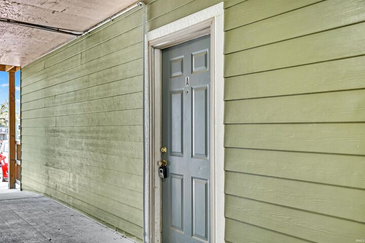 Property Photo:  3230 E John Hinkle Place D  IN 47408 
