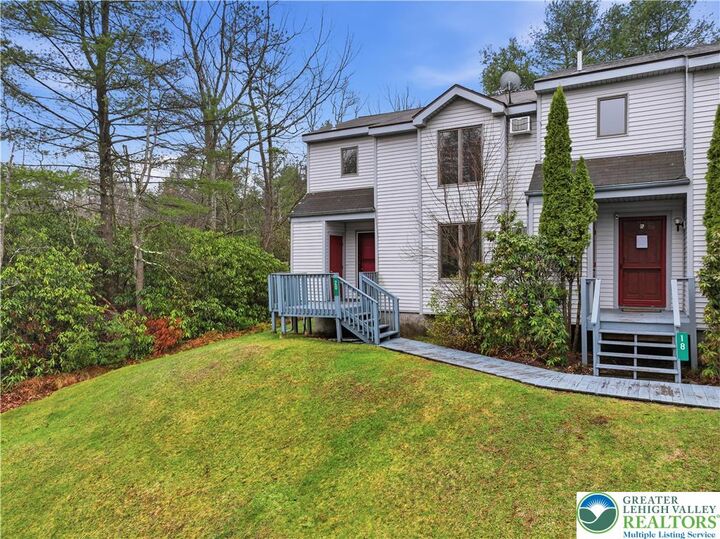 Property Photo: 20 Gregory Place PA 18624