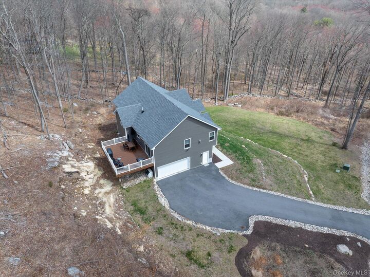 Property Photo:  10 Eagle Hill Road  NY 10541 