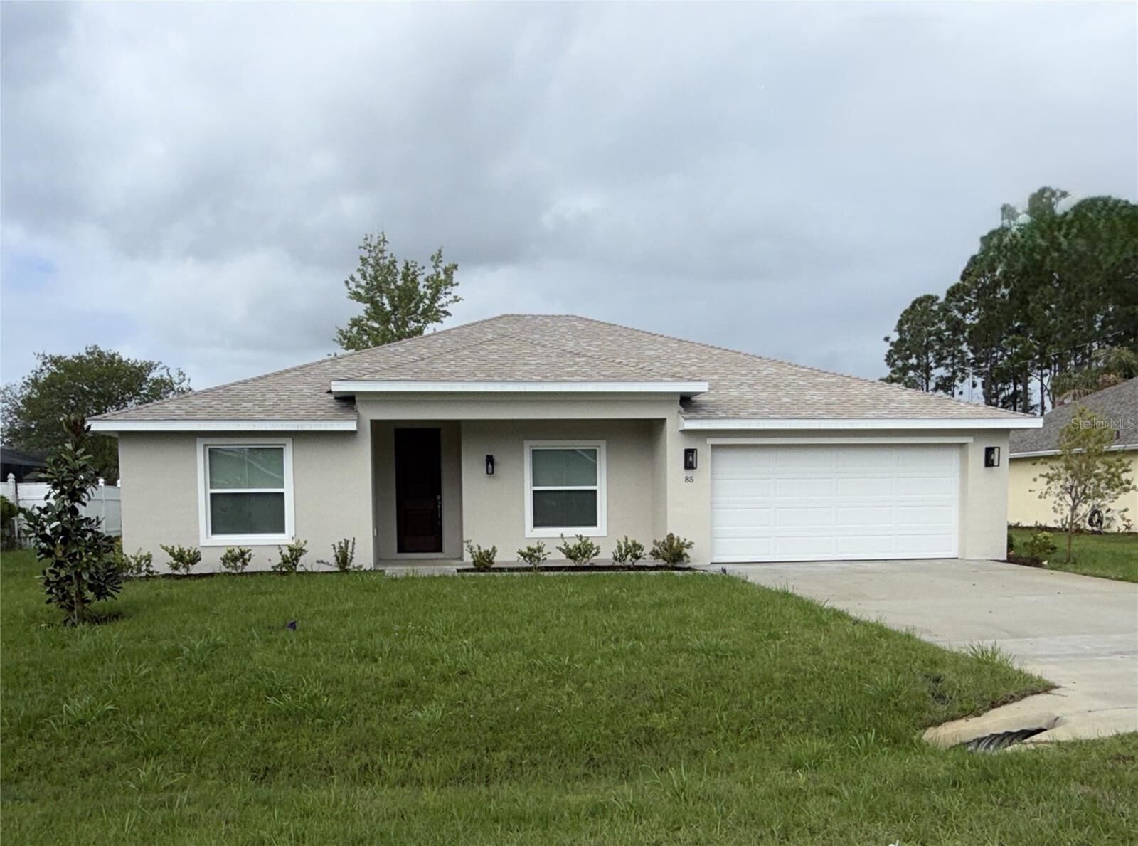 Property Photo:  85 Laramie Drive  FL 32137 