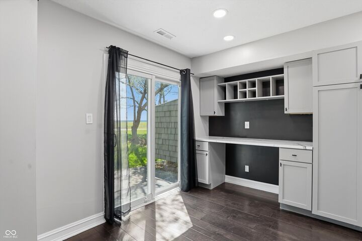 Property Photo:  7507 Choate Court  IN 46254 