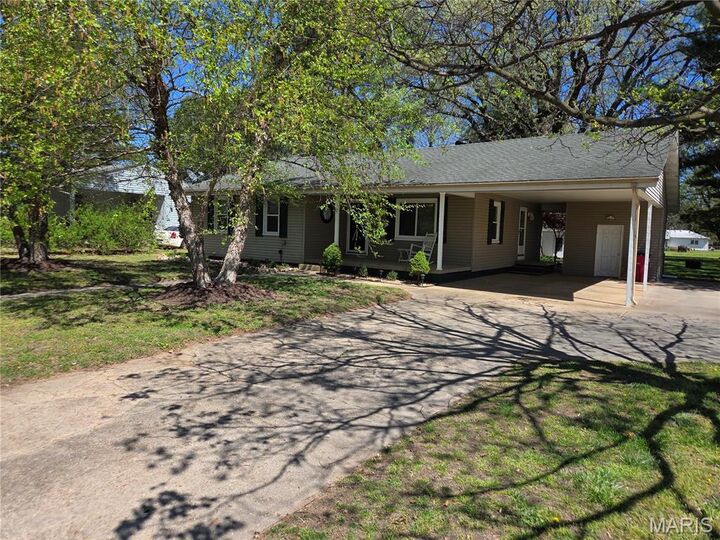 Property Photo:  406 Broadway Street  MO 63801 