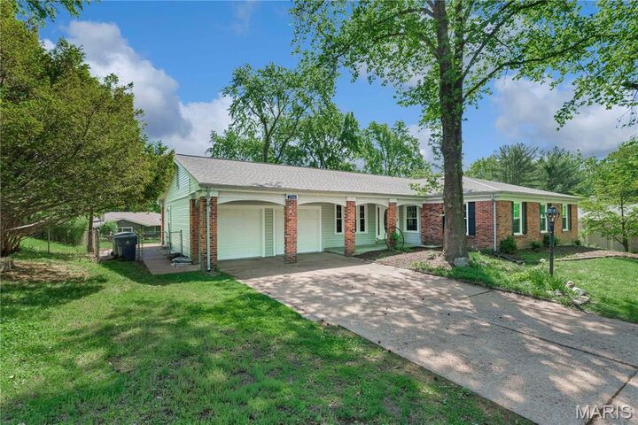 Property Photo: 1944 Pepperrell Drive MO 63146