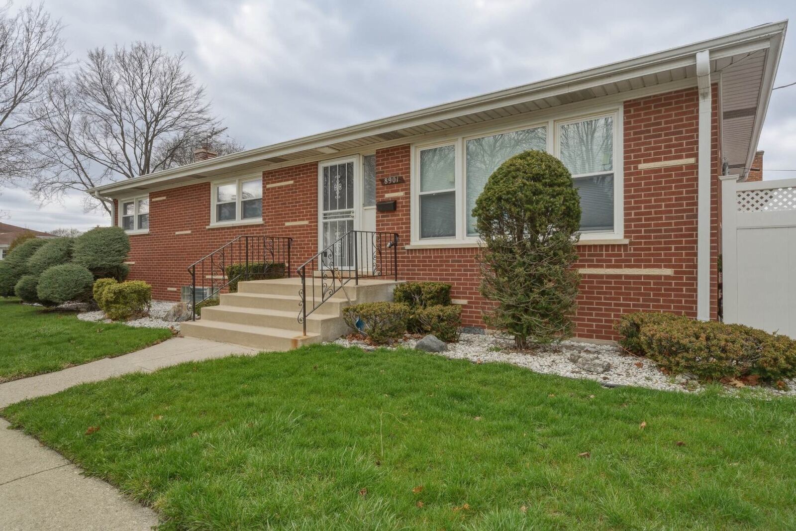 Property Photo: 8901 Moody Avenue IL 60053