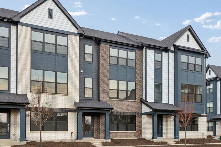 Property Photo:  6314 Lexington Street  IL 60053 