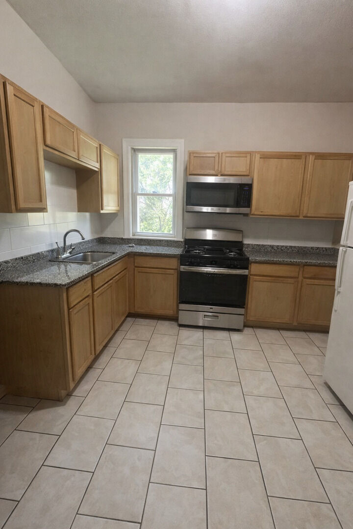 Property Photo:  5320 S Carpenter Street  IL 60609 