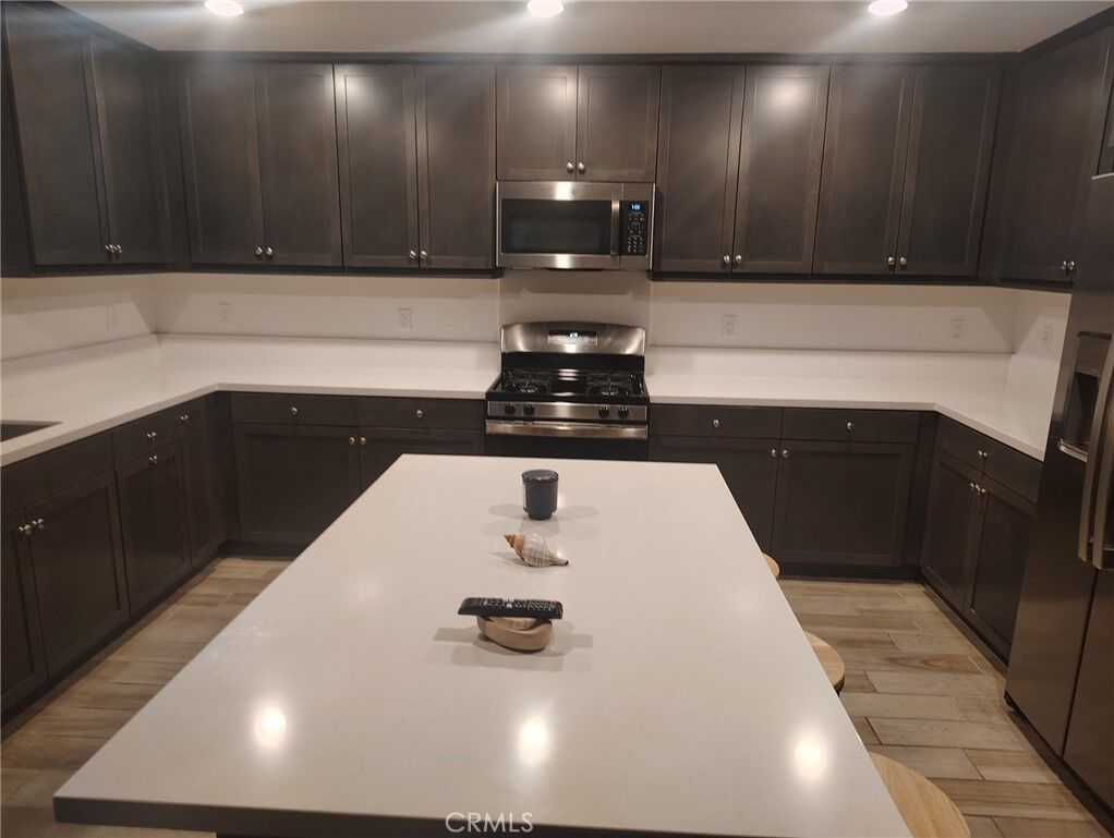 Property Photo:  15148 Ridge Lane 4  CA 92336 