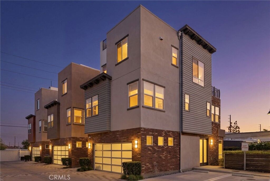 Property Photo:  783 Wonder Lane  CA 92627 