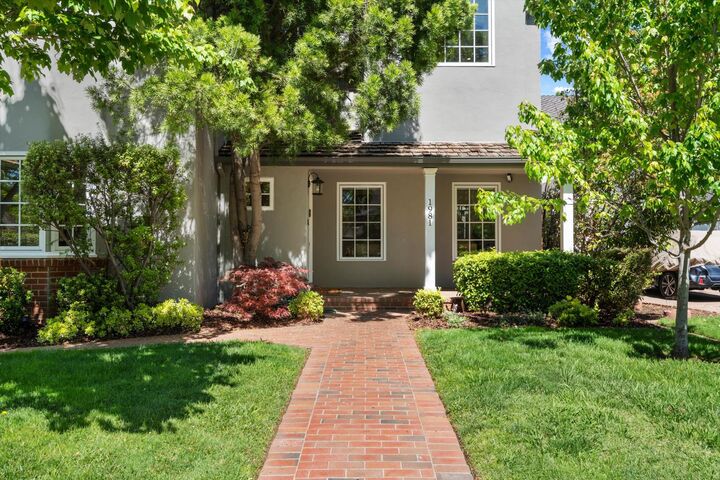 Property Photo:  1981 9th Avenue  CA 95818 