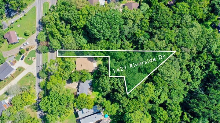 Property Photo:  1421 Riverside Dr  TN 37206 