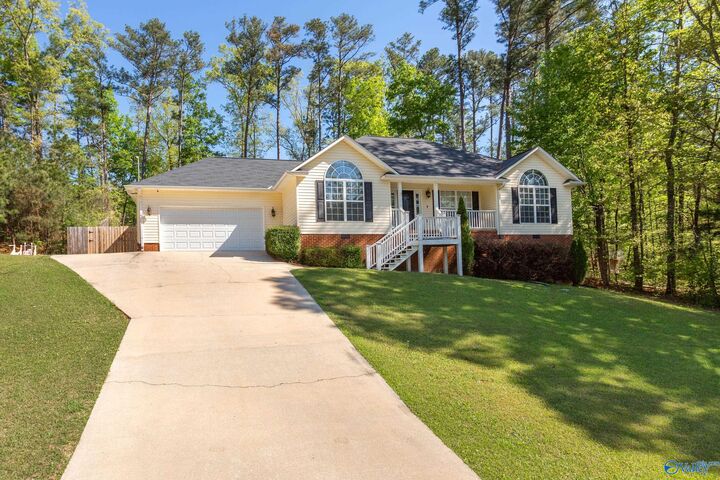 Property Photo: 1844 Sheila Avenue AL 35907