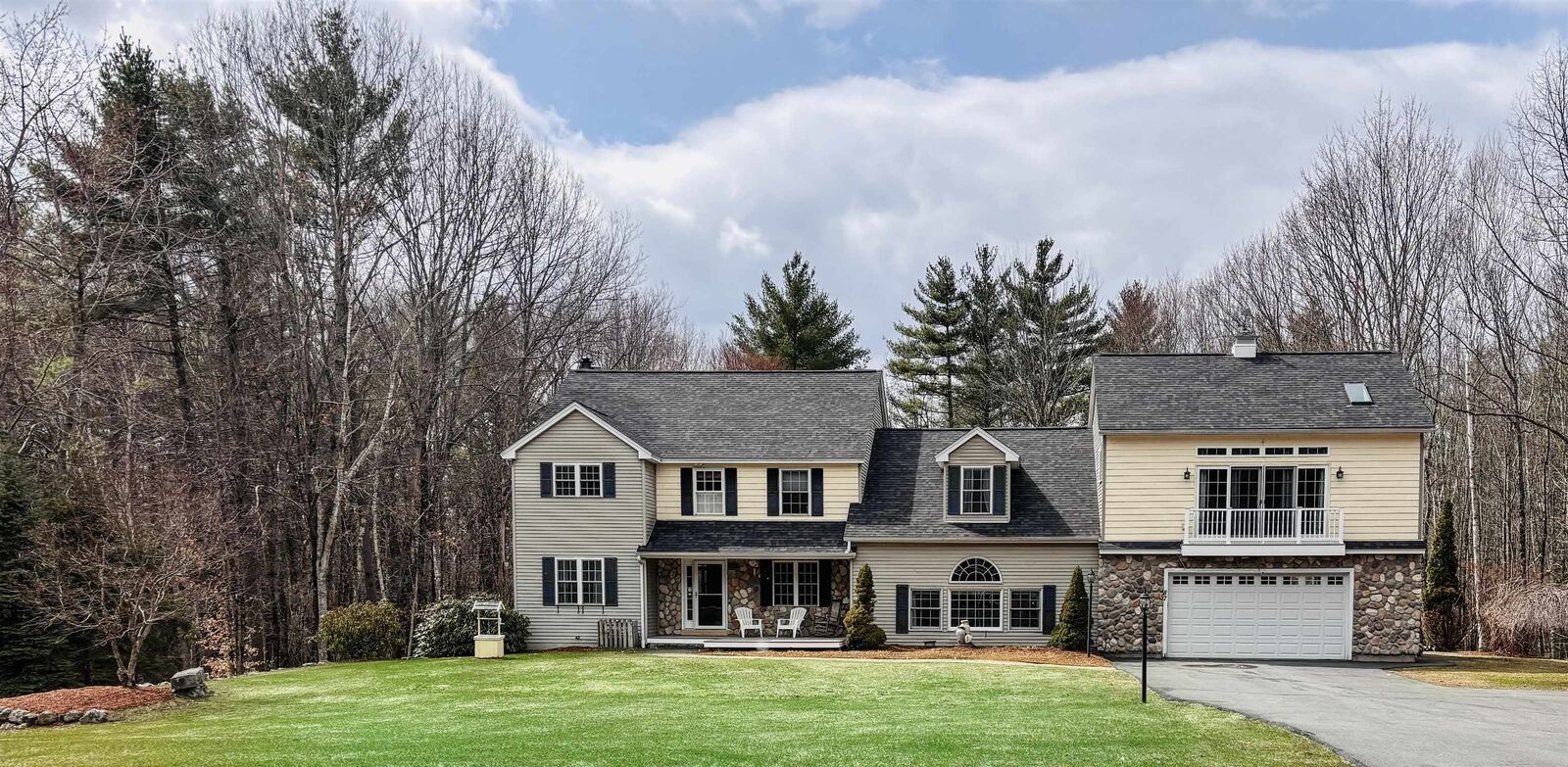 Property Photo: 87 Juniper Drive NH 03045