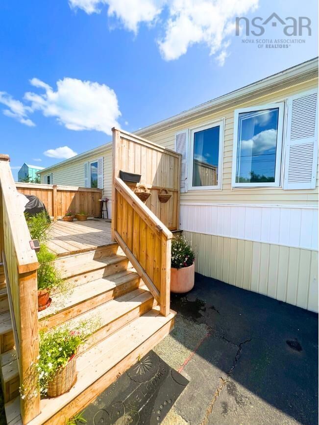 Property Photo:  6 Alderwood Court  NS B3T 1B1 