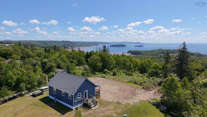 Property Photo: 4 Ridgeview Lane NS B0M 1S0